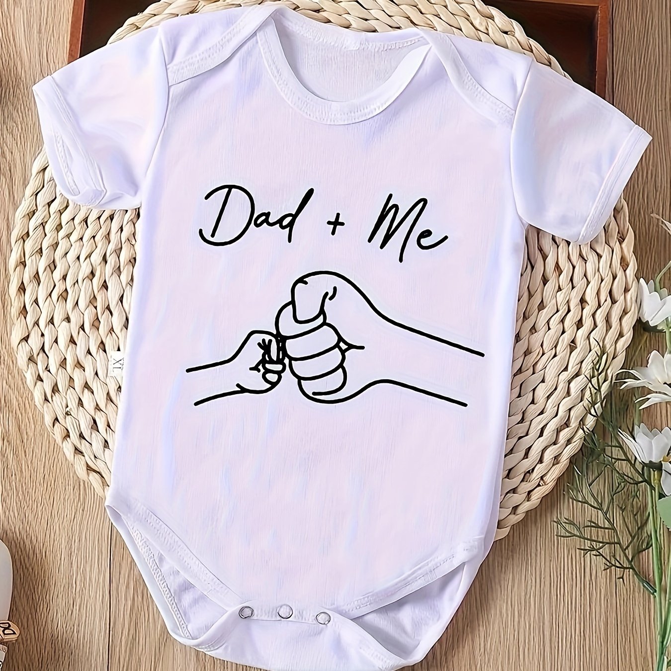 👊 Little Legend – „Dad & Me“ Baby-Body mit Fist-Bump-Aufdruck
