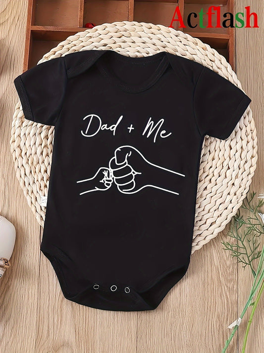 👊 Little Legend – „Dad & Me“ Baby-Body mit Fist-Bump-Aufdruck